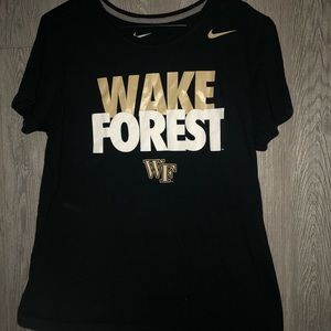 ⭐️⭐️Nike Wake Forest Women T-shirt⭐️⭐️ slim fit